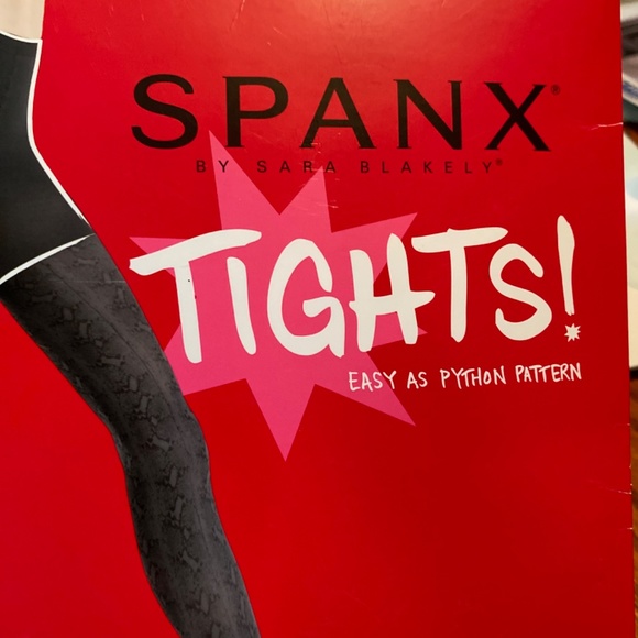 Spanx Easy As Python print tights - Picture 3 of 9